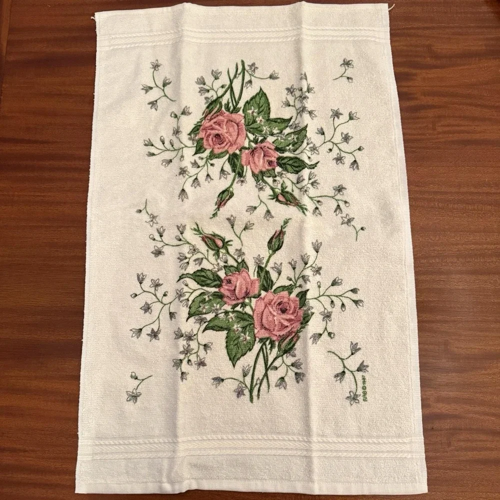R.A. Briggs Vintage Rose Towel Set – 3 Pc Bath Hand Washcloth – 1987 USA NOS